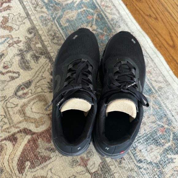 On Running Black Athletic Shoes Women’s - Picture 8 of 10